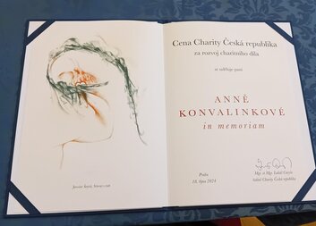 Cenu Charity ČR obdržela in memoriam Hradišťanka Anna Konvalinková