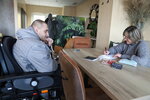 Osobní asitentky pomohou mimo jiné třeba také vyplnit potřebné formuláře. 