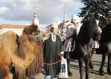 Uherským Hradištěm prošel Tříkrálový průvod