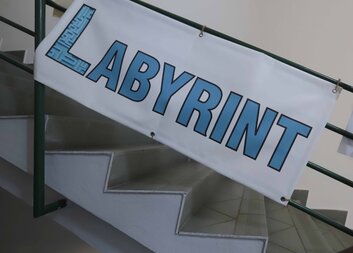 Labyrint pomáhá duševně nemocným z bludiště života