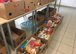 Jidelna Charity Uherské Hradiště na Velehradské třídě se proměnila ve sklad humanitární pomoci pro Ukrajinu. 