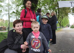 Zástupci tří generací jedné rodiny přijeli z Březové