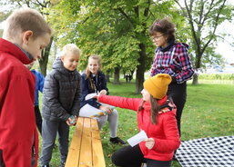 Pro děti dobrovolníci připravili deset stanovišť. 