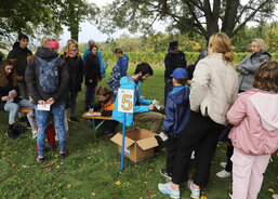 U některých stanovišť byly občas dlouhé fronty