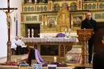 Čtení četl ředitel Charity Uherské Hradiště Jiří Jakeš