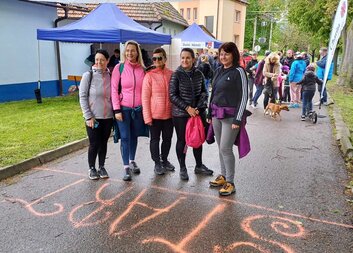 Během, chůzí a počasí navzdory, podpořili v Dolním Němčí Domácí hospic Antonínek