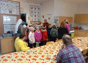 Denní centrum sv. Ludmily dnes ožilo dětským zpěvem. 